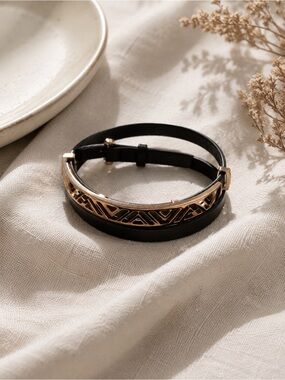 Stella & Dot leather and gold bracelet wrap